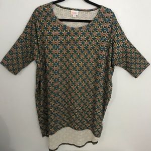 LuLaRoe Irma Tunic/top 🌸